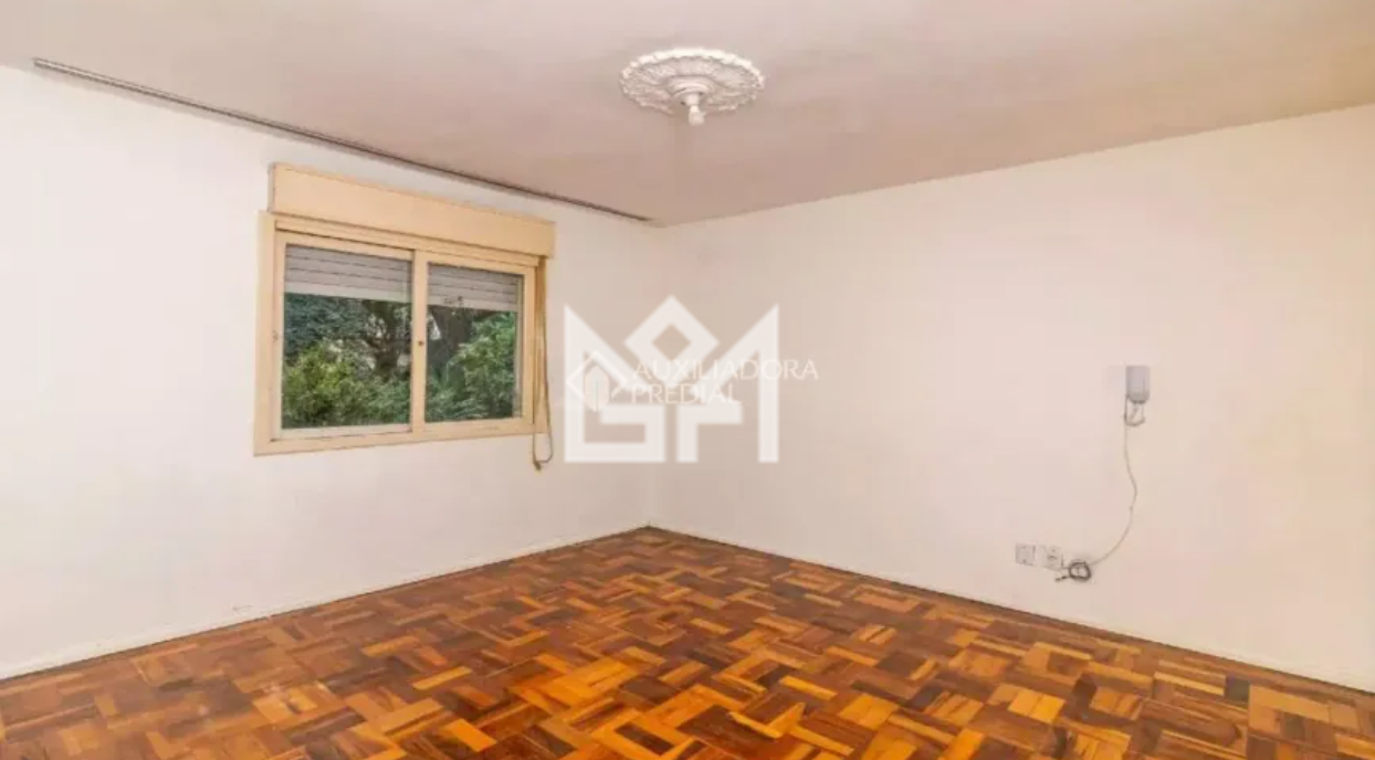 Apartamento com 2 quartos para aluguel, 55m² - Petrópolis - Porto Alegre: 