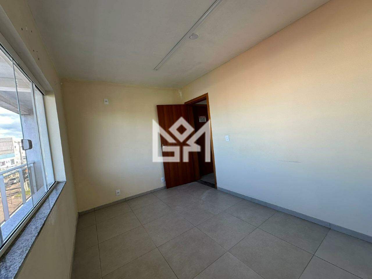 Sala/Conjunto Comercial com para aluguel, 100m² - Parque dos Anjos - Gravataí: 