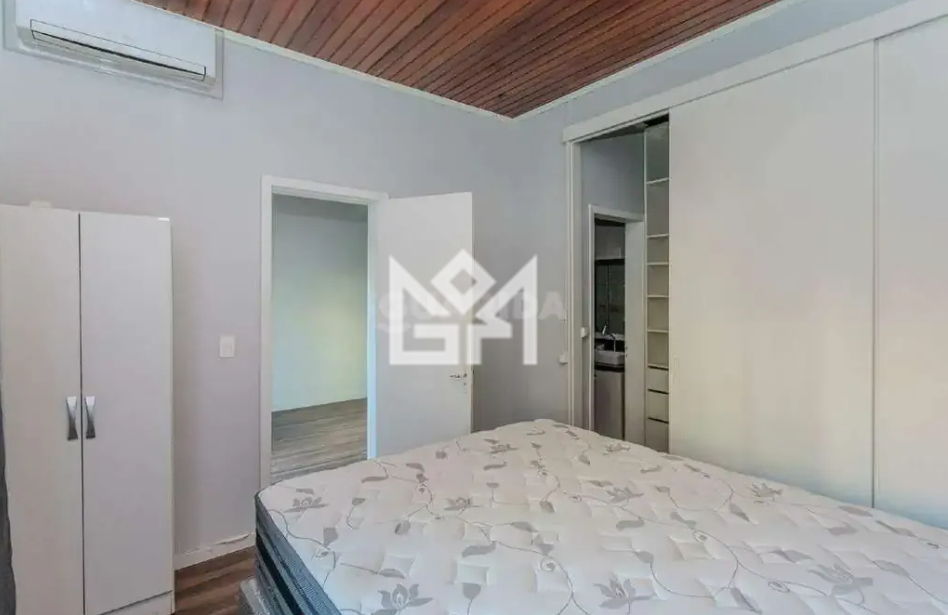 Casa com 3 quartos para aluguel, 200m² - Petrópolis - Porto Alegre: 