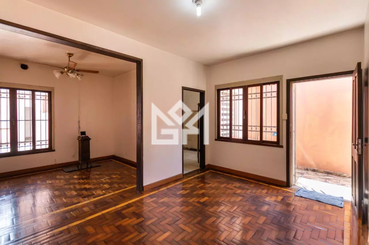Casa com 5 quartos para aluguel, 169m² - Petrópolis - Porto Alegre: 