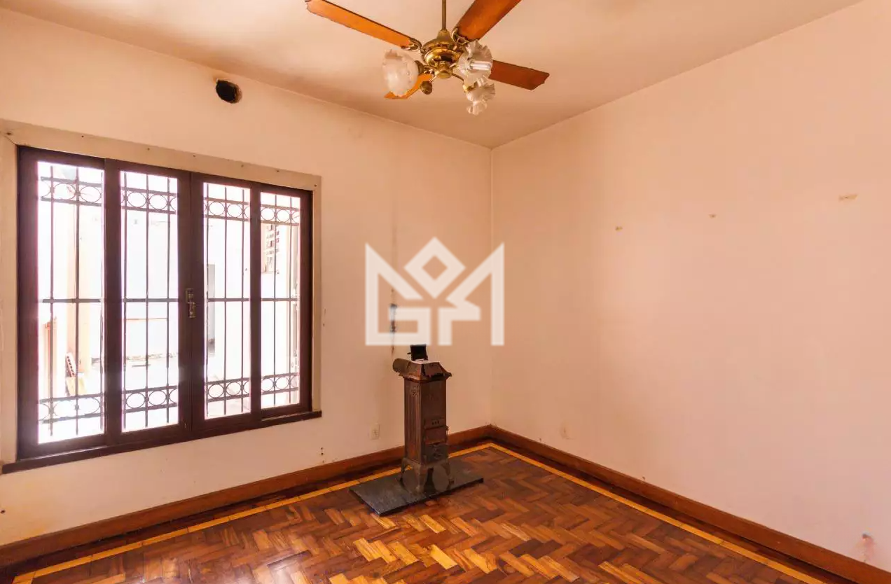 Casa com 5 quartos para aluguel, 169m² - Petrópolis - Porto Alegre: 