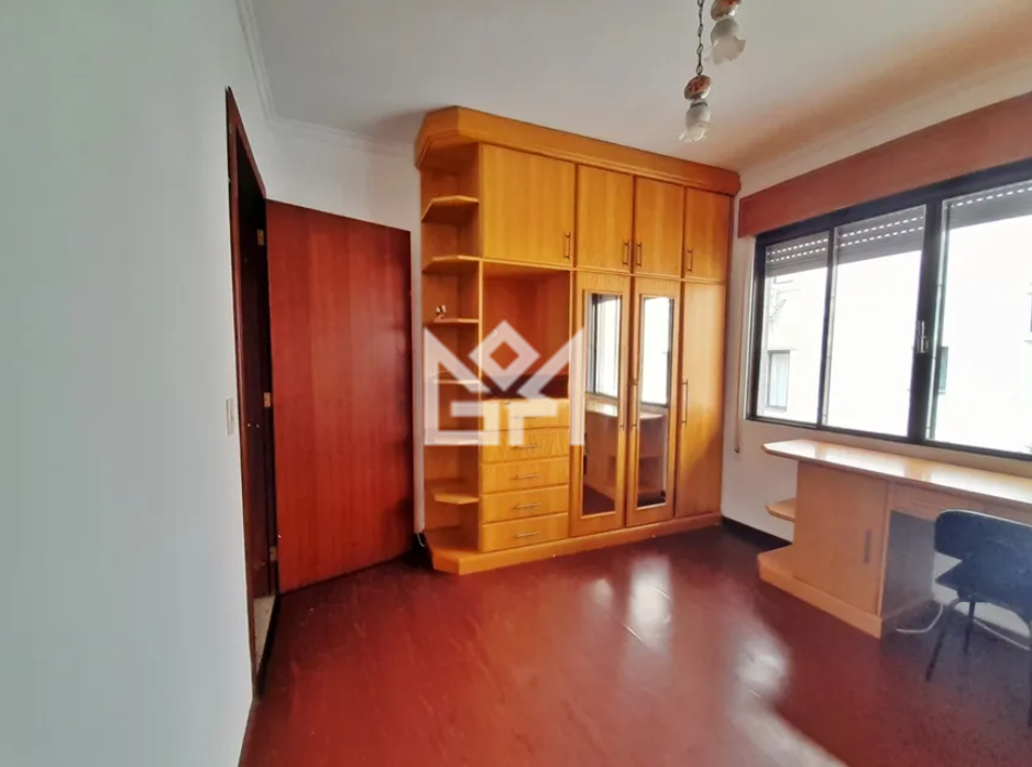Casa com 3 quartos para aluguel, 159m² - Petrópolis - Porto Alegre: 