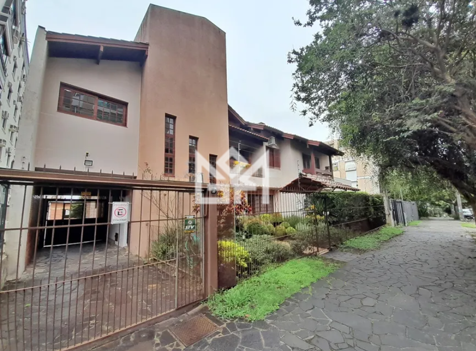 Casa com 3 quartos para aluguel, 159m² - Petrópolis - Porto Alegre: 
