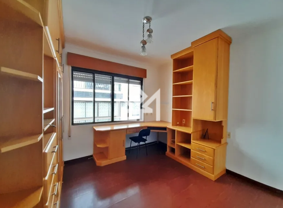 Casa com 3 quartos para aluguel, 159m² - Petrópolis - Porto Alegre: 