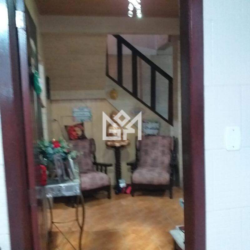 Sobrado com 2 quartos à venda, 200m² - Sarandi - Porto Alegre: 