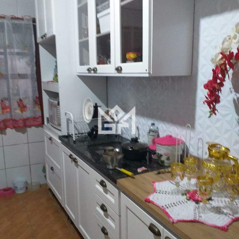Sobrado com 2 quartos à venda, 200m² - Sarandi - Porto Alegre: 