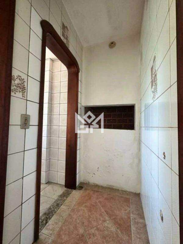 Casa com 6 quartos à venda, 267m² - Jardim Sabará - Porto Alegre: 