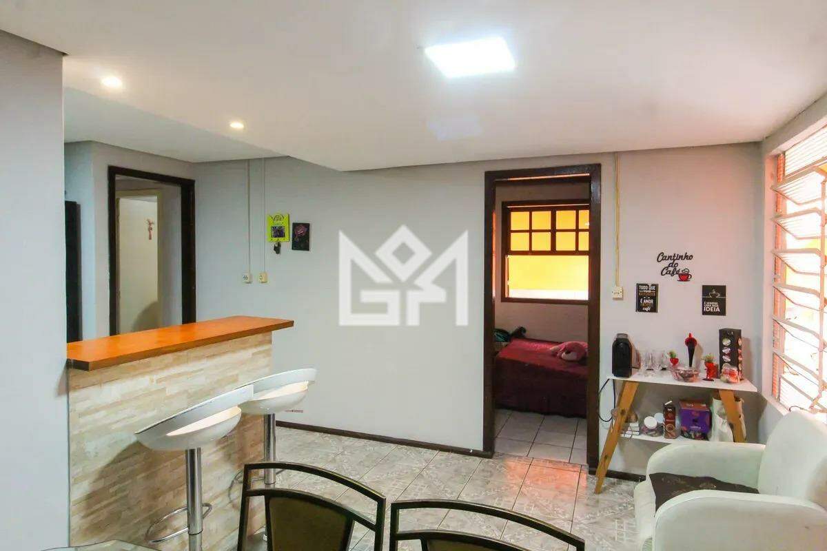 Casa com 4 quartos à venda, 120m² - Guajuviras - Canoas: 