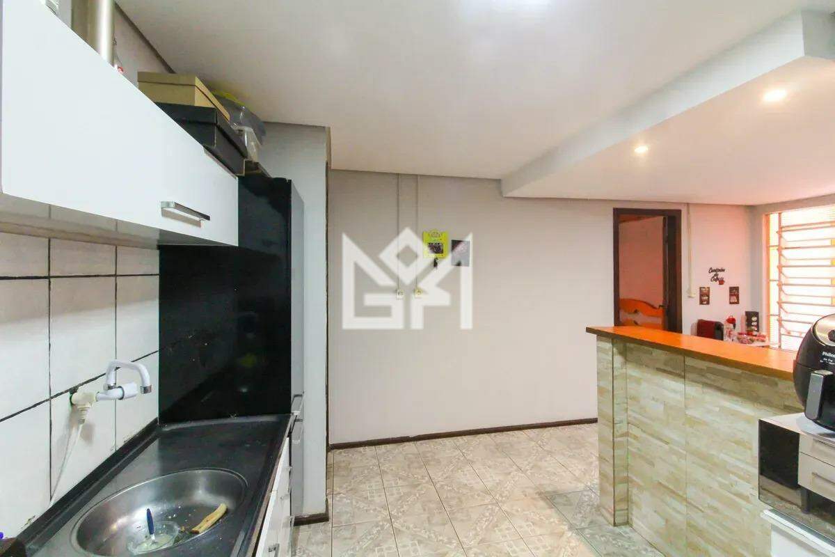 Casa com 4 quartos para aluguel, 120m² - Guajuviras - Canoas: 