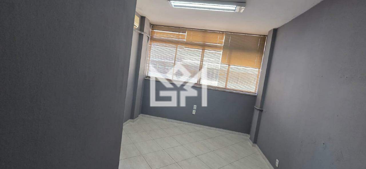 Sala/Conjunto Comercial com para aluguel, 42m² - Centro Histórico - Porto Alegre: 
