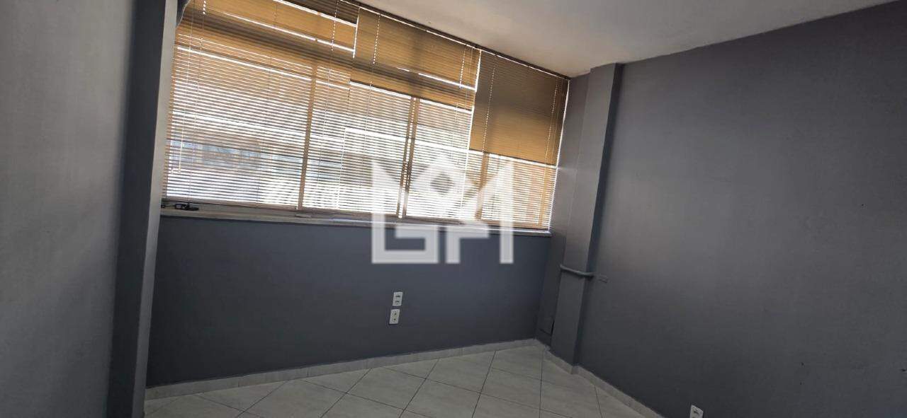 Sala/Conjunto Comercial com para aluguel, 42m² - Centro Histórico - Porto Alegre: 