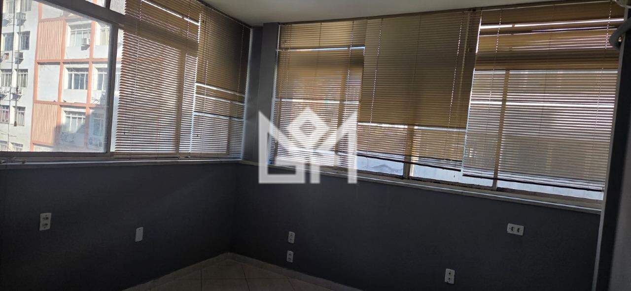 Sala/Conjunto Comercial com para aluguel, 42m² - Centro Histórico - Porto Alegre: 