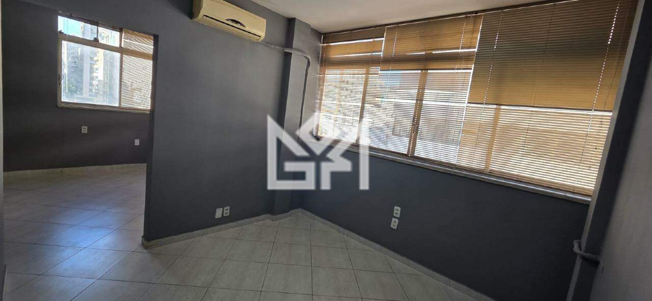 Sala/Conjunto Comercial com para aluguel, 42m² - Centro Histórico - Porto Alegre: 
