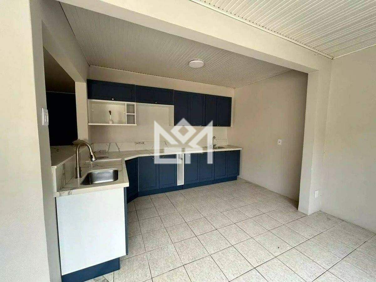 Casa com 3 quartos para aluguel, 180m² - Vila Princesa Izabel - Cachoeirinha: 