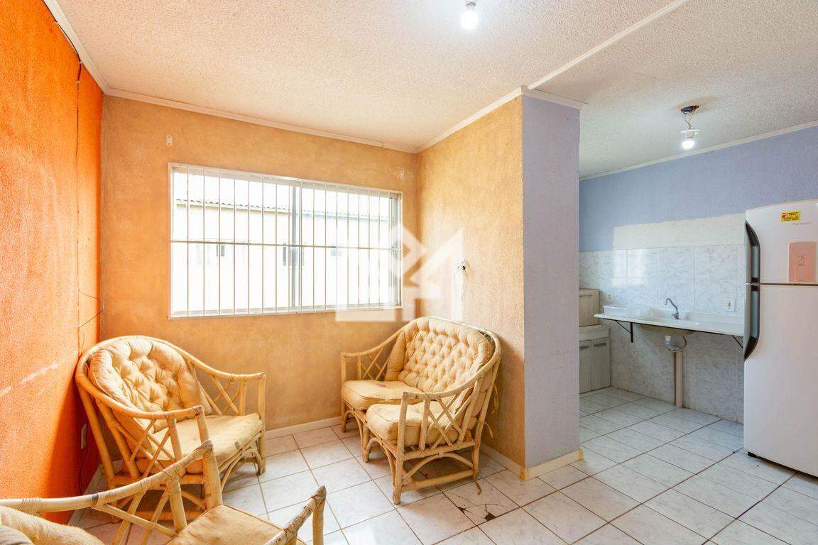 Apartamento com 2 quartos para aluguel, 48m² - Guajuviras - Canoas: 