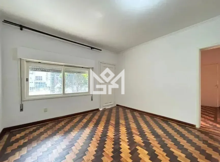Casa com 3 quartos para aluguel, 300m² - Medianeira - Porto Alegre: 