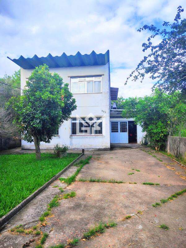Sobrado com 5 quartos à venda, 206m² - Niterói - Canoas: 