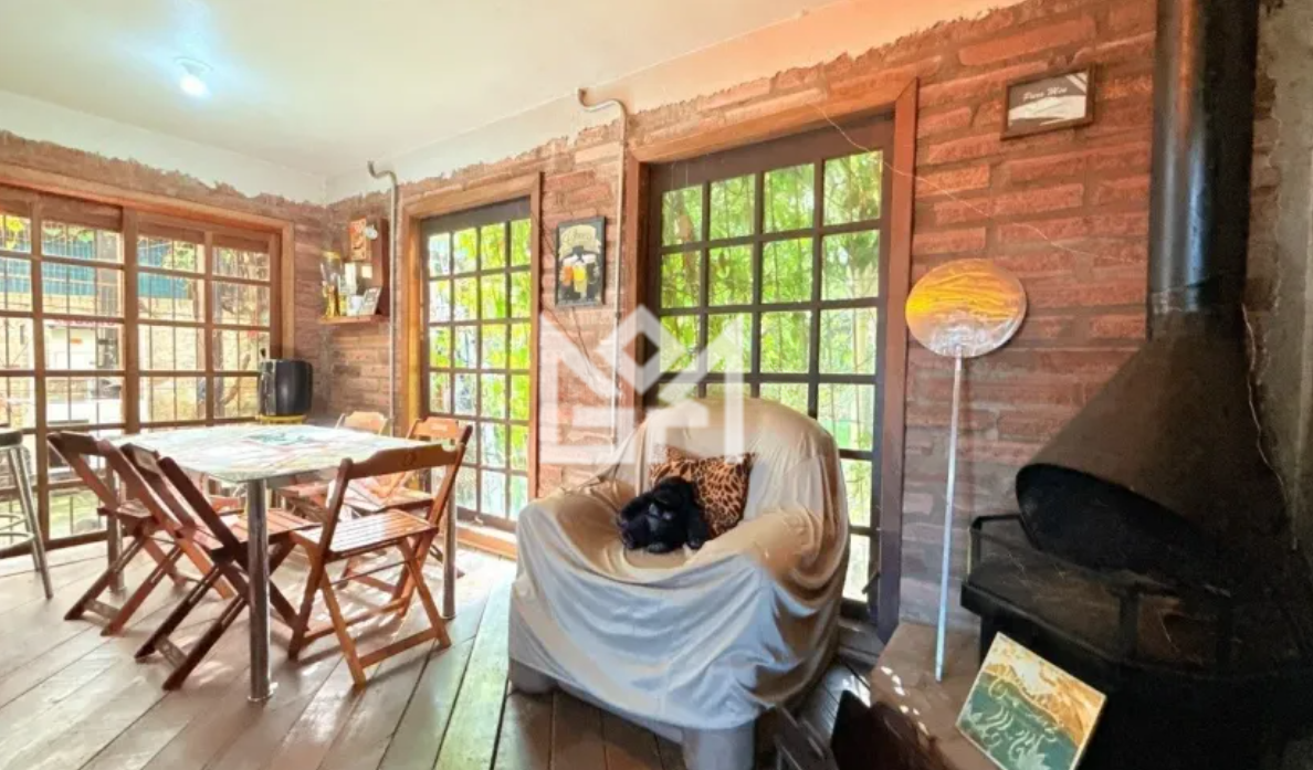 Casa com 4 quartos para aluguel, 150m² - Vila Nova - Porto Alegre: 