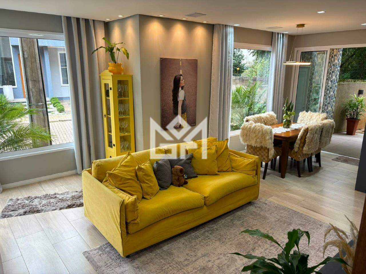 Sobrado com 3 quartos à venda, 156m² - Jansen - Gravataí: 