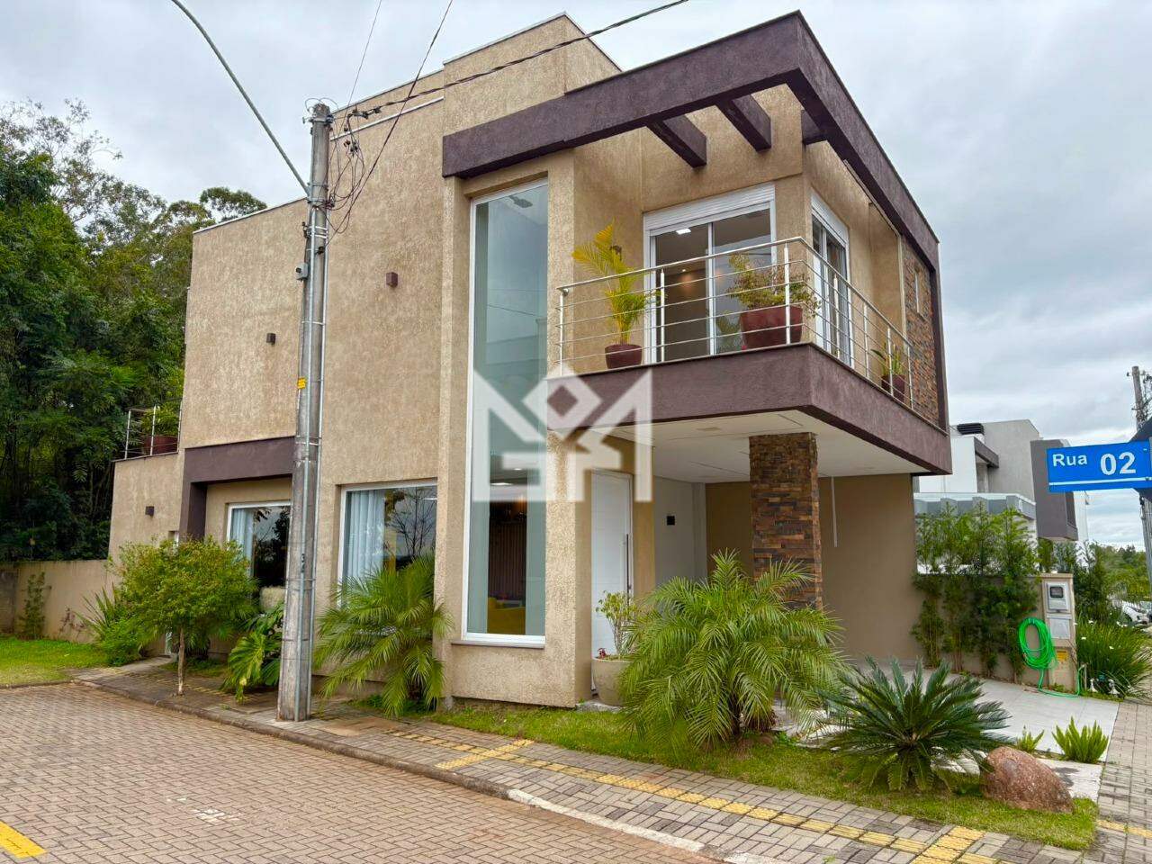 Sobrado com 3 quartos à venda, 156m² - Jansen - Gravataí: 
