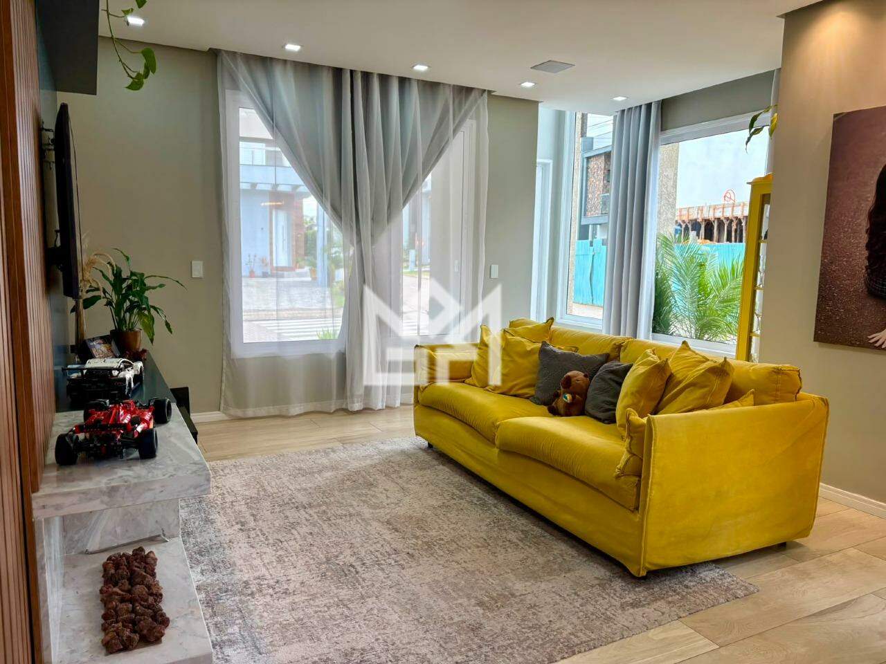 Sobrado com 3 quartos à venda, 156m² - Jansen - Gravataí: 
