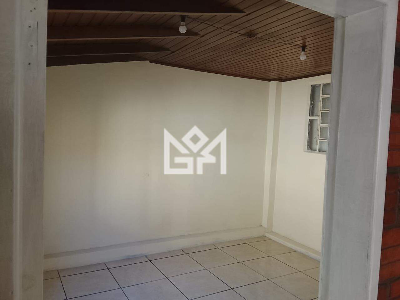 Casa com 4 quartos para aluguel, 100m² - Vila Ipiranga - Porto Alegre: 