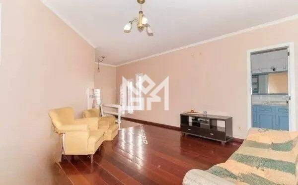 Casa com 3 quartos para aluguel, 317m² - Santo Antônio - Porto Alegre: 