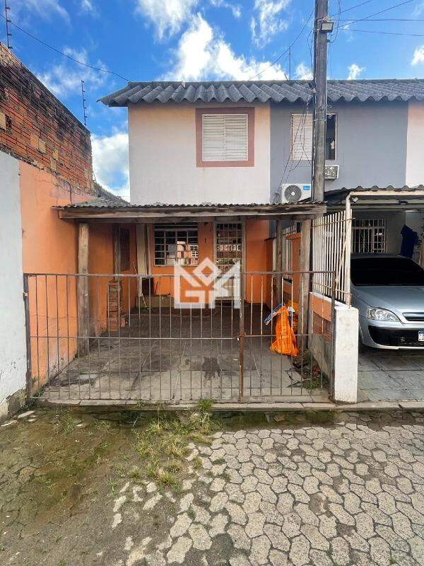 Sobrado com 2 quartos para aluguel, 60m² - Restinga - Porto Alegre: 