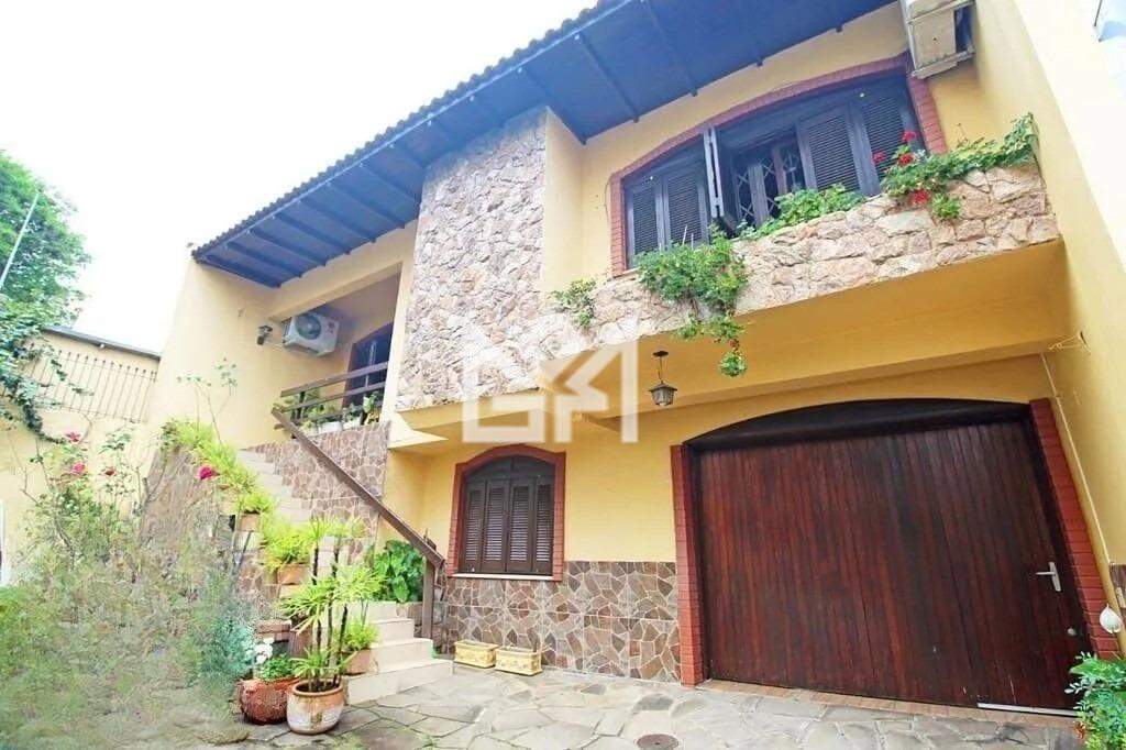 Casa com 3 quartos à venda, 154m² - Passo Da Areia - Porto Alegre: 