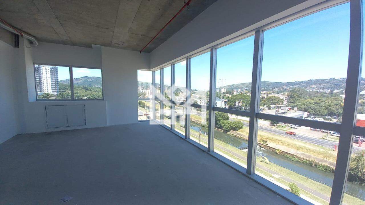 Sala/Conjunto Comercial com para aluguel, 301,34m² - Central Parque - Porto Alegre: Sala 632
