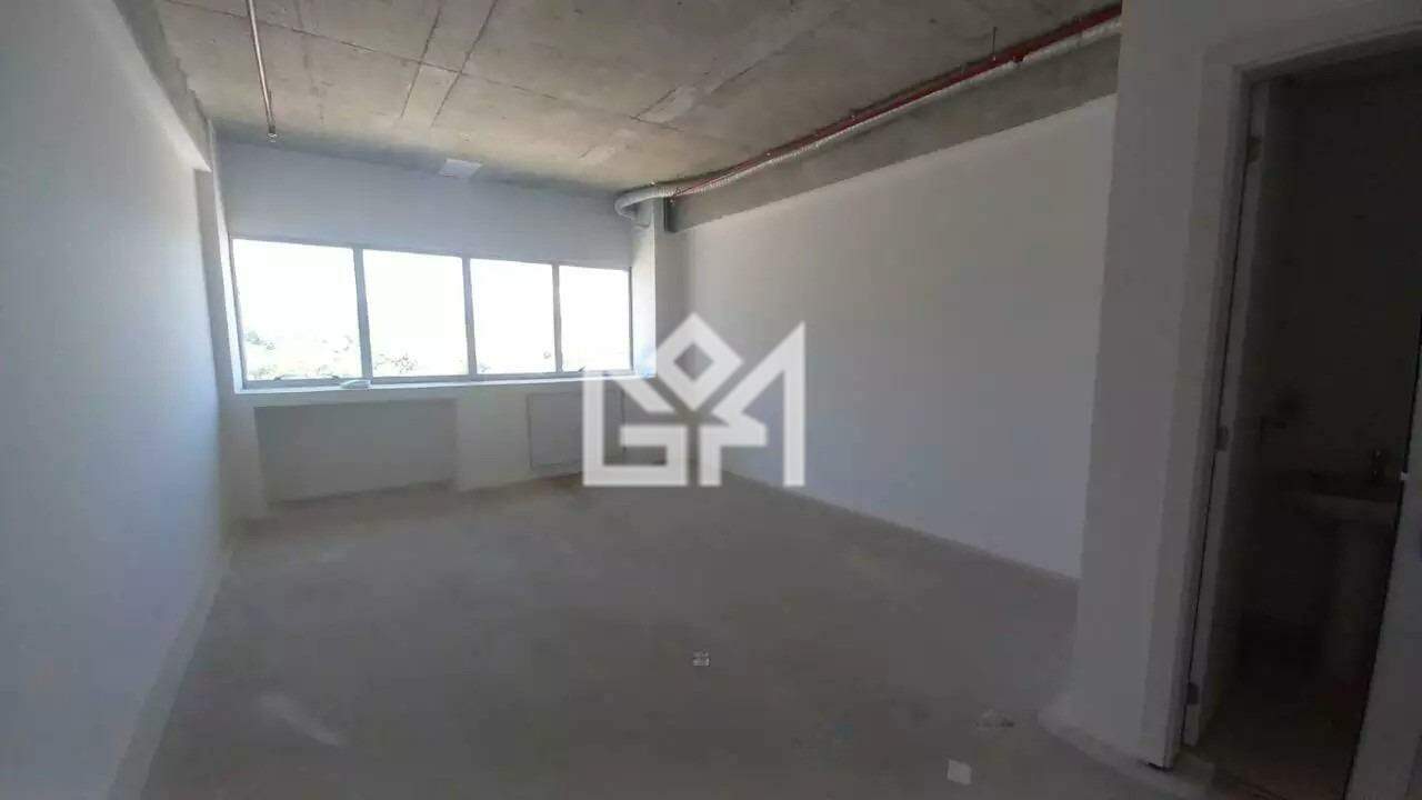 Sala/Conjunto Comercial com para aluguel, 104,73m² - Central Parque - Porto Alegre: 