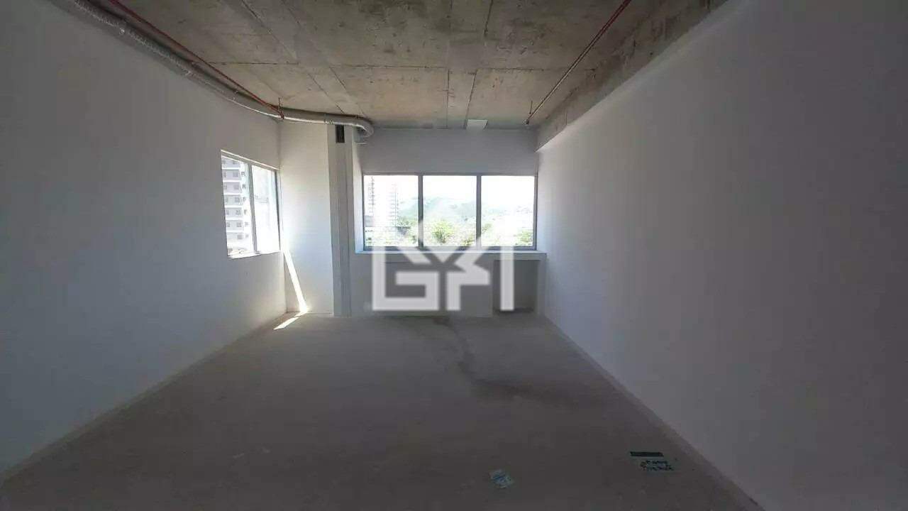 Sala/Conjunto Comercial com para aluguel, 104,73m² - Central Parque - Porto Alegre: 