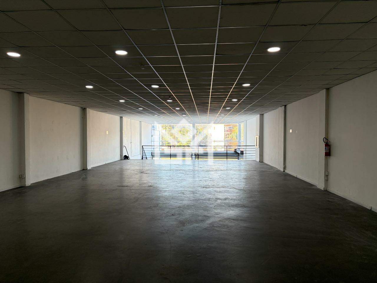 Loja com para aluguel, 742m² - Central Parque - Porto Alegre: 