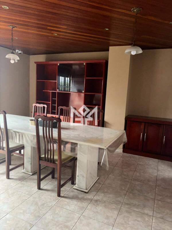 Casa com 3 quartos à venda, 180m² - Jardim Carvalho - Porto Alegre: 