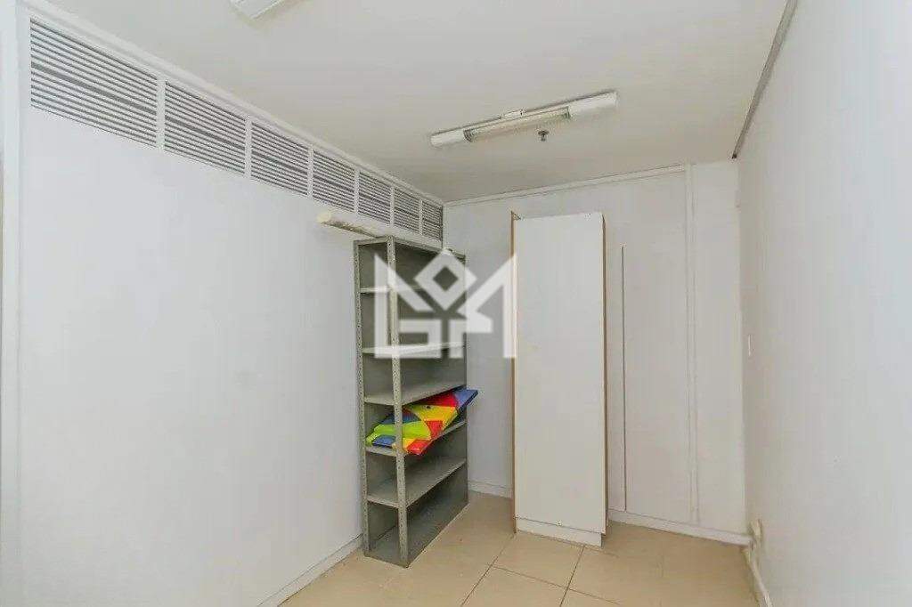 Sala/Conjunto Comercial com para aluguel, 71m² - Centro Histórico - Porto Alegre: 