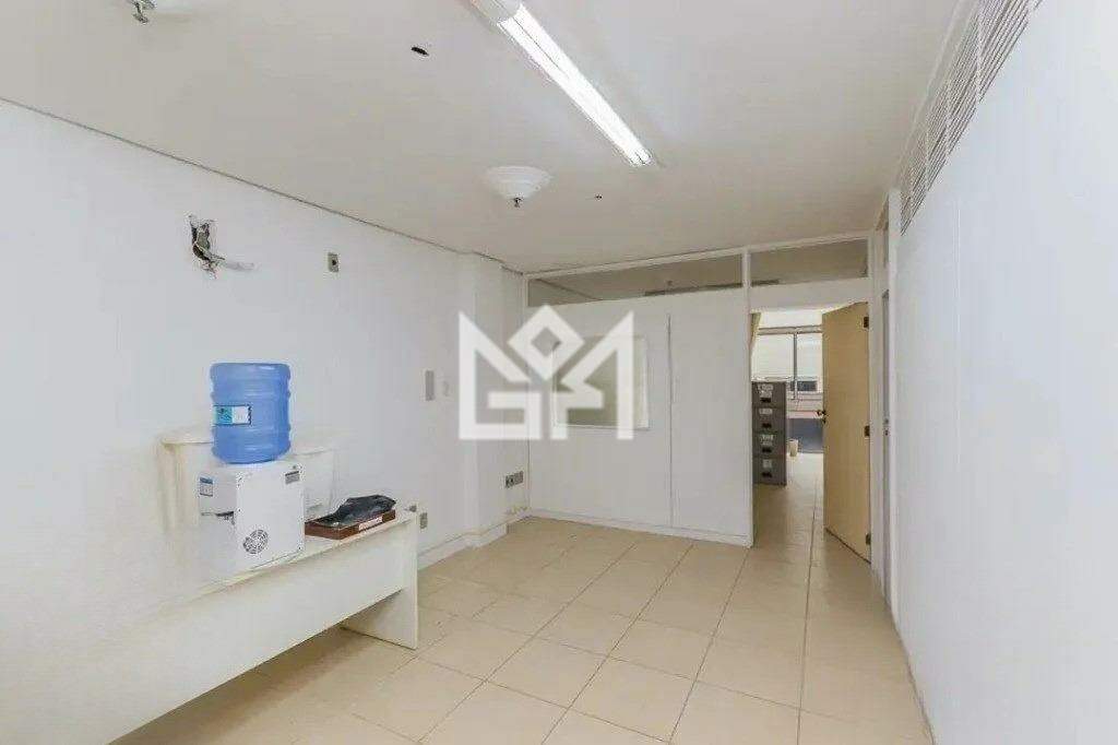 Sala/Conjunto Comercial com para aluguel, 71m² - Centro Histórico - Porto Alegre: 