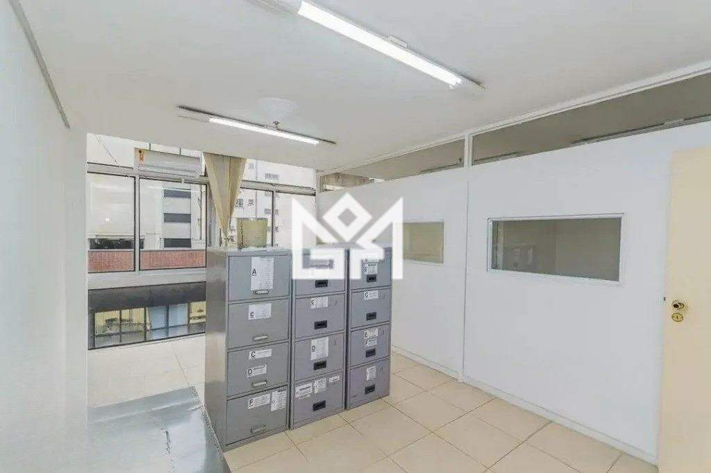 Sala/Conjunto Comercial com para aluguel, 80m² - Centro Histórico - Porto Alegre: 