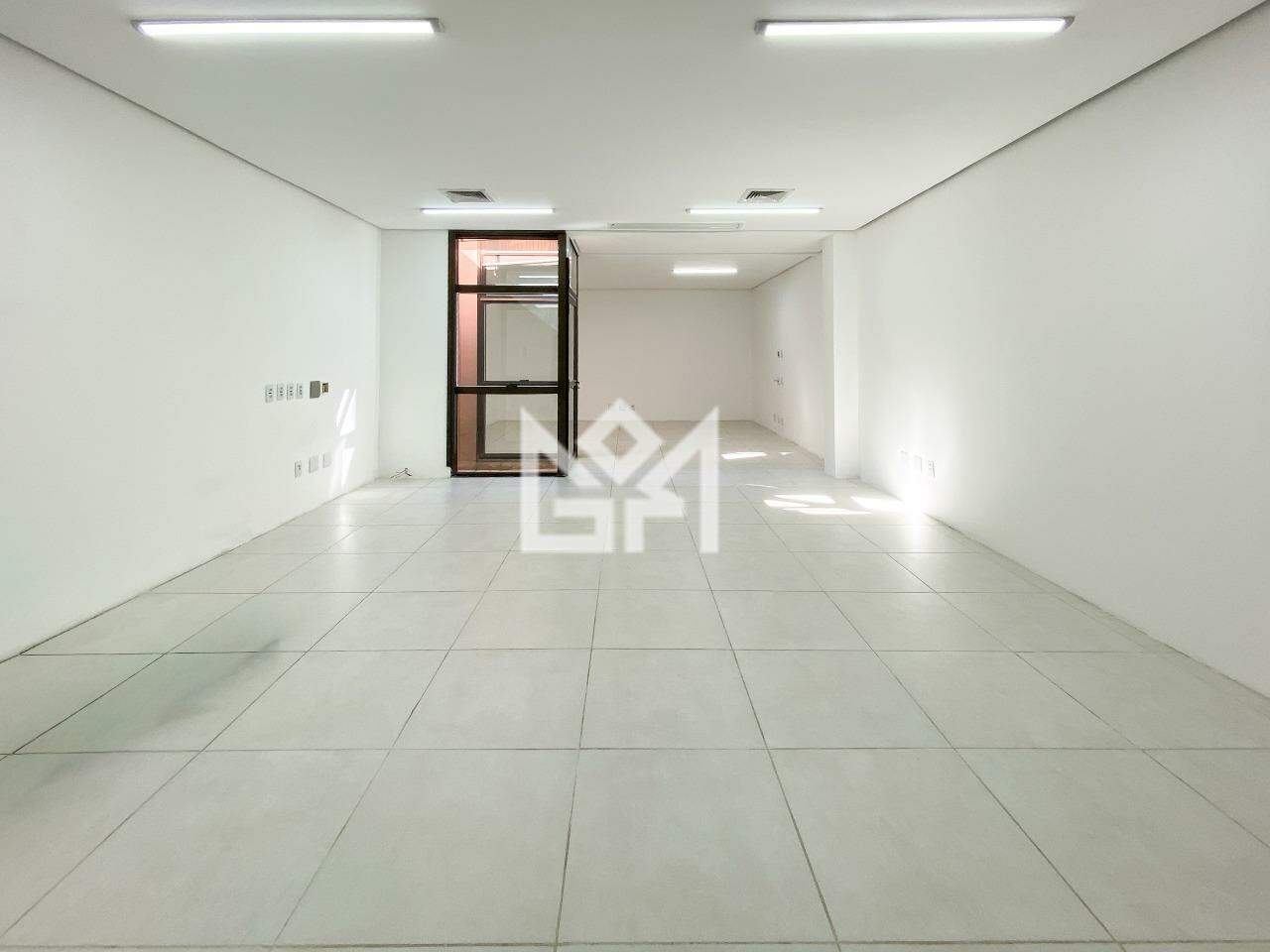 Sala/Conjunto Comercial com para aluguel, 77,33m² - Moinhos de Vento - Porto Alegre: 