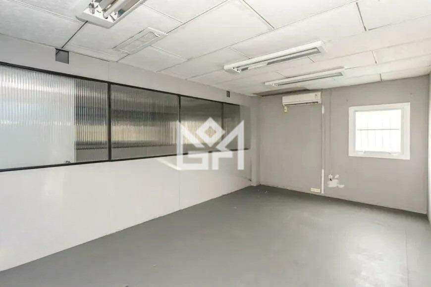 Prédio com para aluguel, 1.290m² - Navegantes - Porto Alegre: 