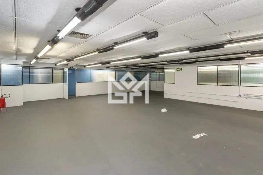 Prédio com para aluguel, 1.290m² - Navegantes - Porto Alegre: 