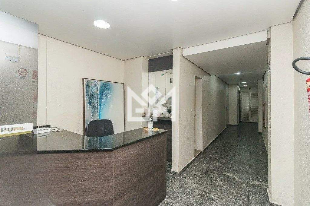 Sala/Conjunto Comercial com para aluguel, 95m² - Centro Histórico - Porto Alegre: 
