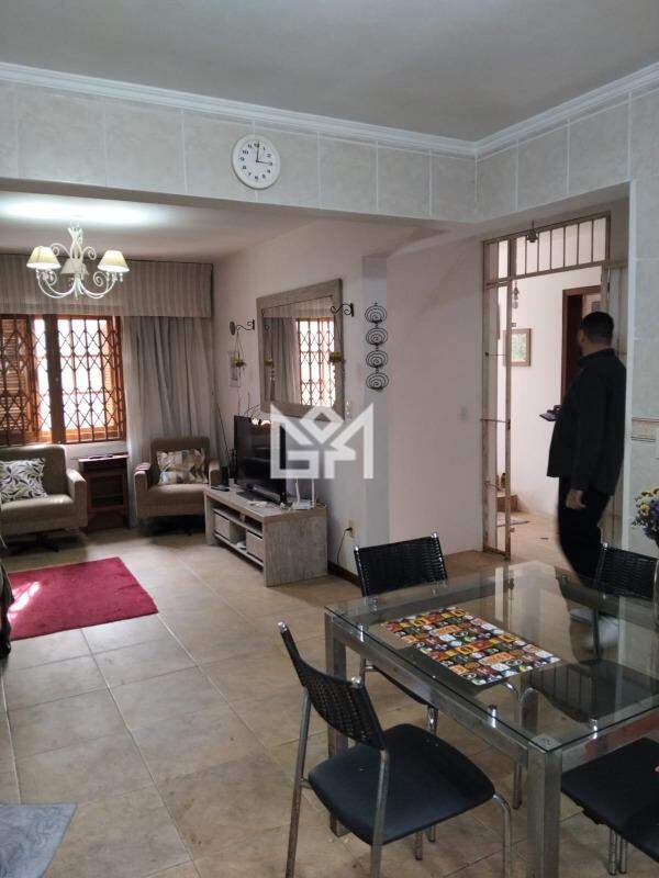 Chácara/Sítio/Fazenda com 3 quartos para aluguel, 300m² - Hípica - Porto Alegre: 