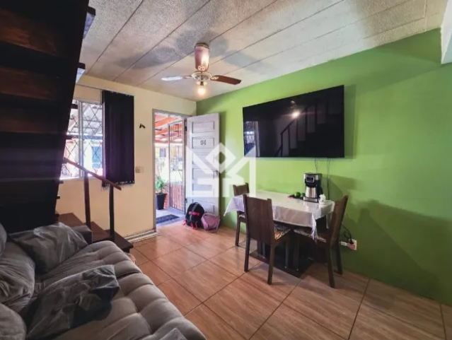 Sobrado com 2 quartos à venda, 70m² - Vila Nova - Porto Alegre: 