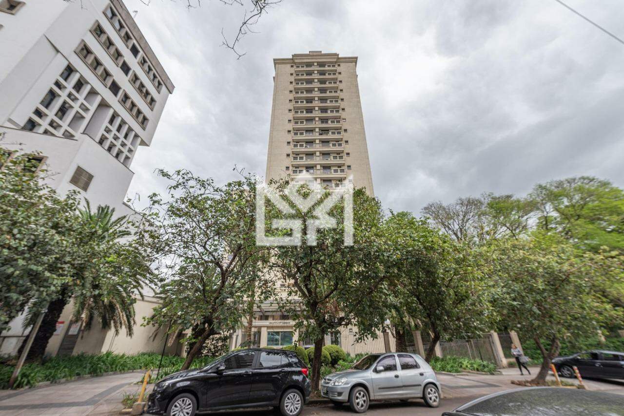 Apartamento com 1 quarto para aluguel, 56m² - Três Figueiras - Porto Alegre: 