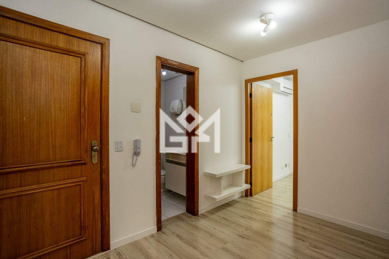 Sala/Conjunto Comercial com para aluguel, 60m² - Auxiliadora - Porto Alegre: 