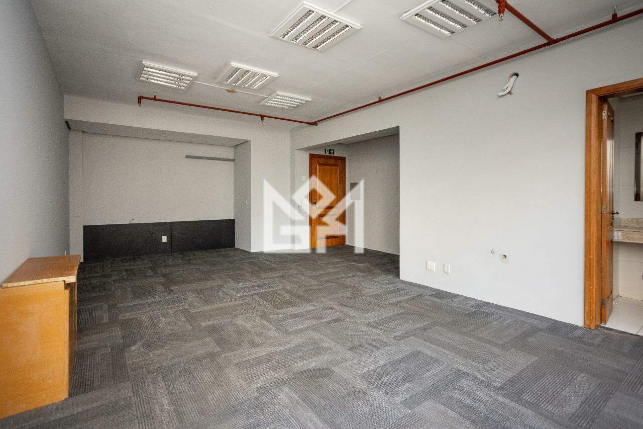 Sala/Conjunto Comercial com para aluguel, 45m² - Auxiliadora - Porto Alegre: 