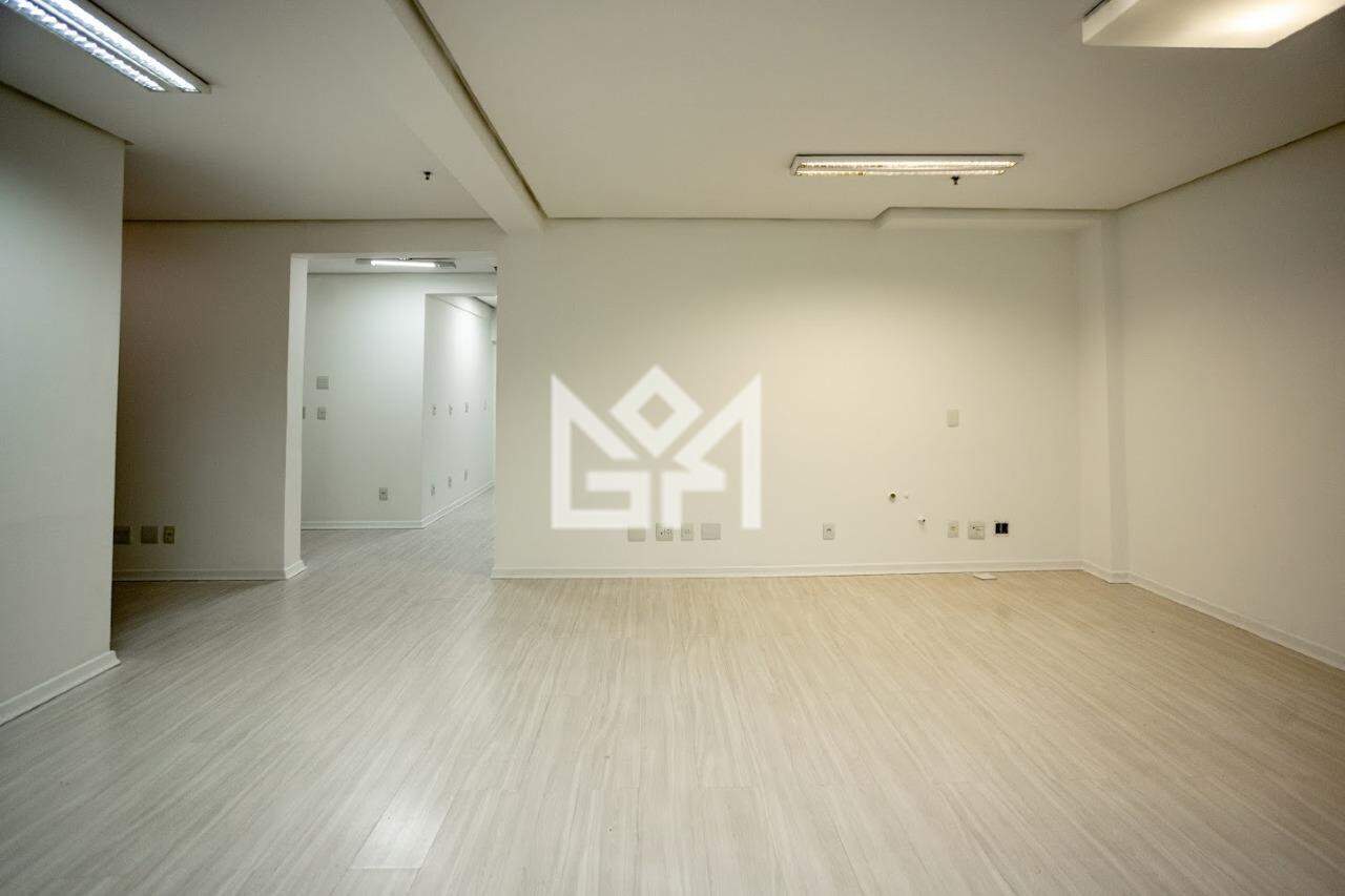 Sala/Conjunto Comercial com para aluguel, 120m² - Auxiliadora - Porto Alegre: 