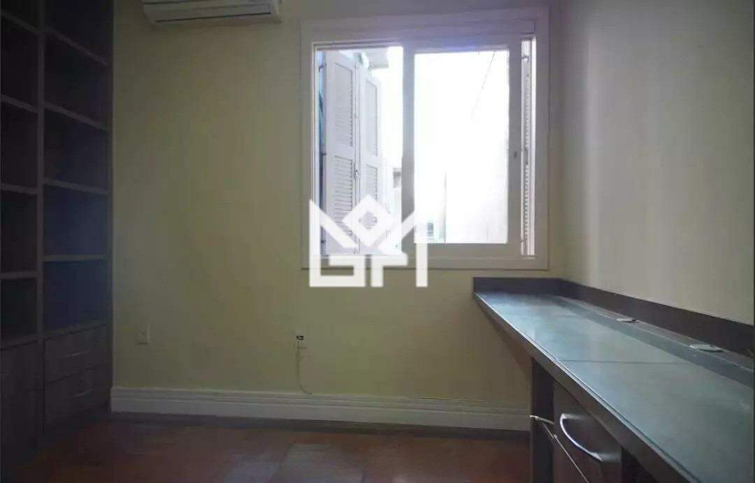Apartamento com 3 quartos para aluguel, 120m² - Santa Cecília - Porto Alegre: 