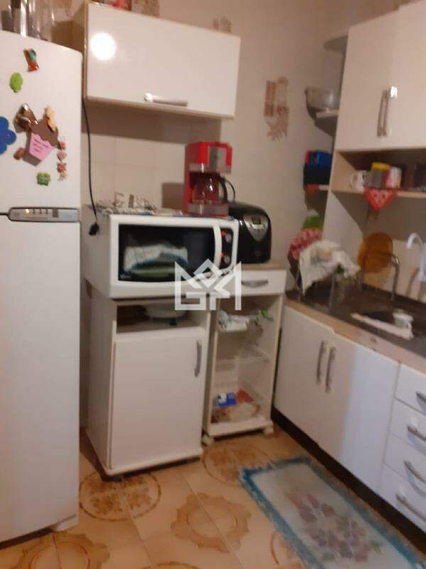 Casa com 3 quartos à venda, 200m² - Medianeira - Porto Alegre: 