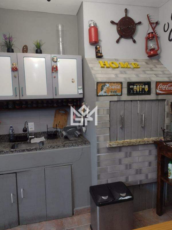 Casa com 3 quartos à venda, 238m² - Partenon - Porto Alegre: 